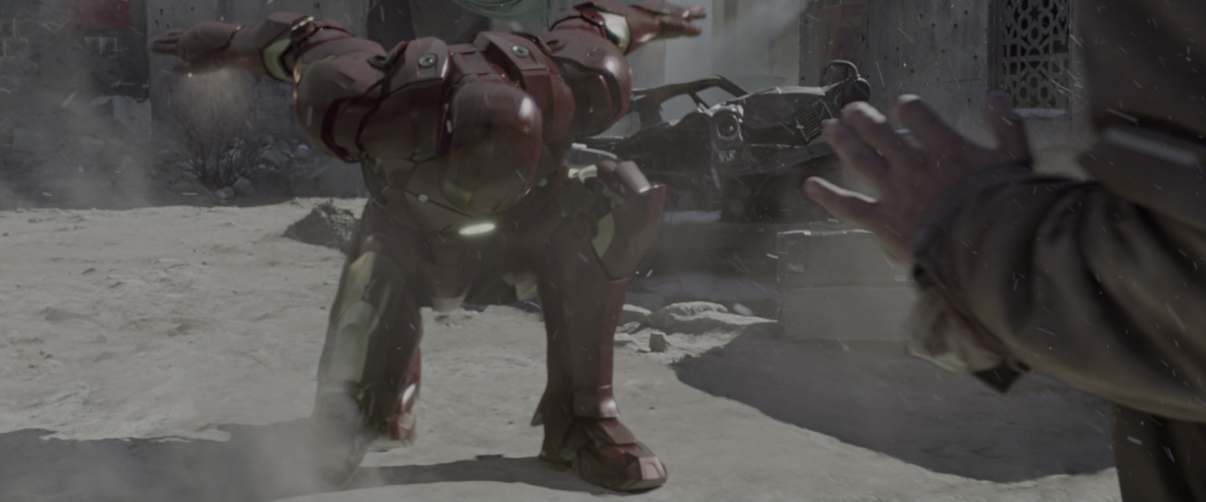 Iron Man (2008), wide, 2.40:1 — film still