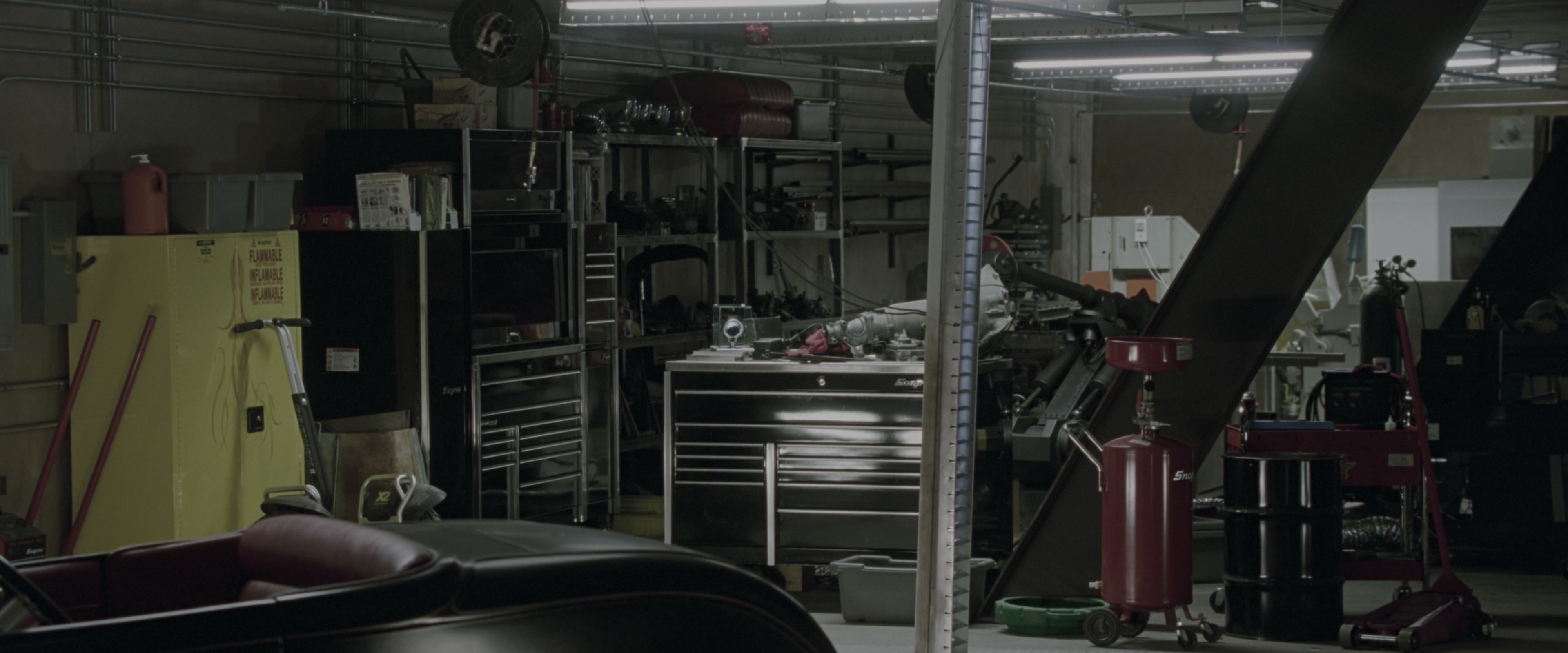 Iron Man (2008), wide, 2.40:1 — film still