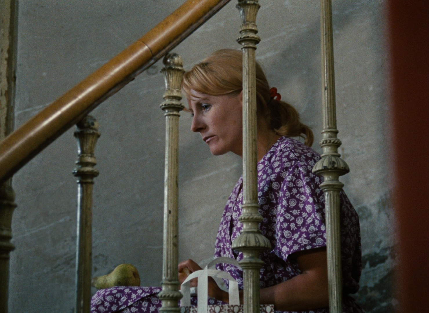 Angst essen Seele auf (1974), wide, 1.37:1 — film still