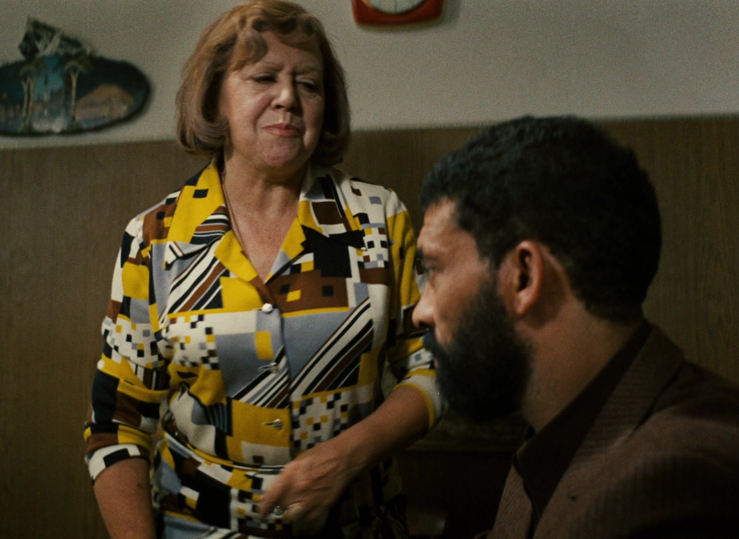 Angst essen Seele auf (1974), wide, 1.37:1 — film still