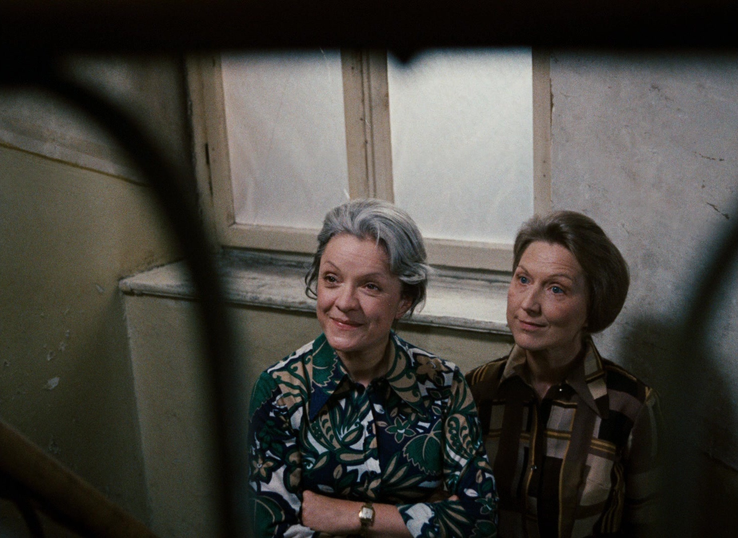 Angst essen Seele auf (1974), wide, 1.37:1 — film still