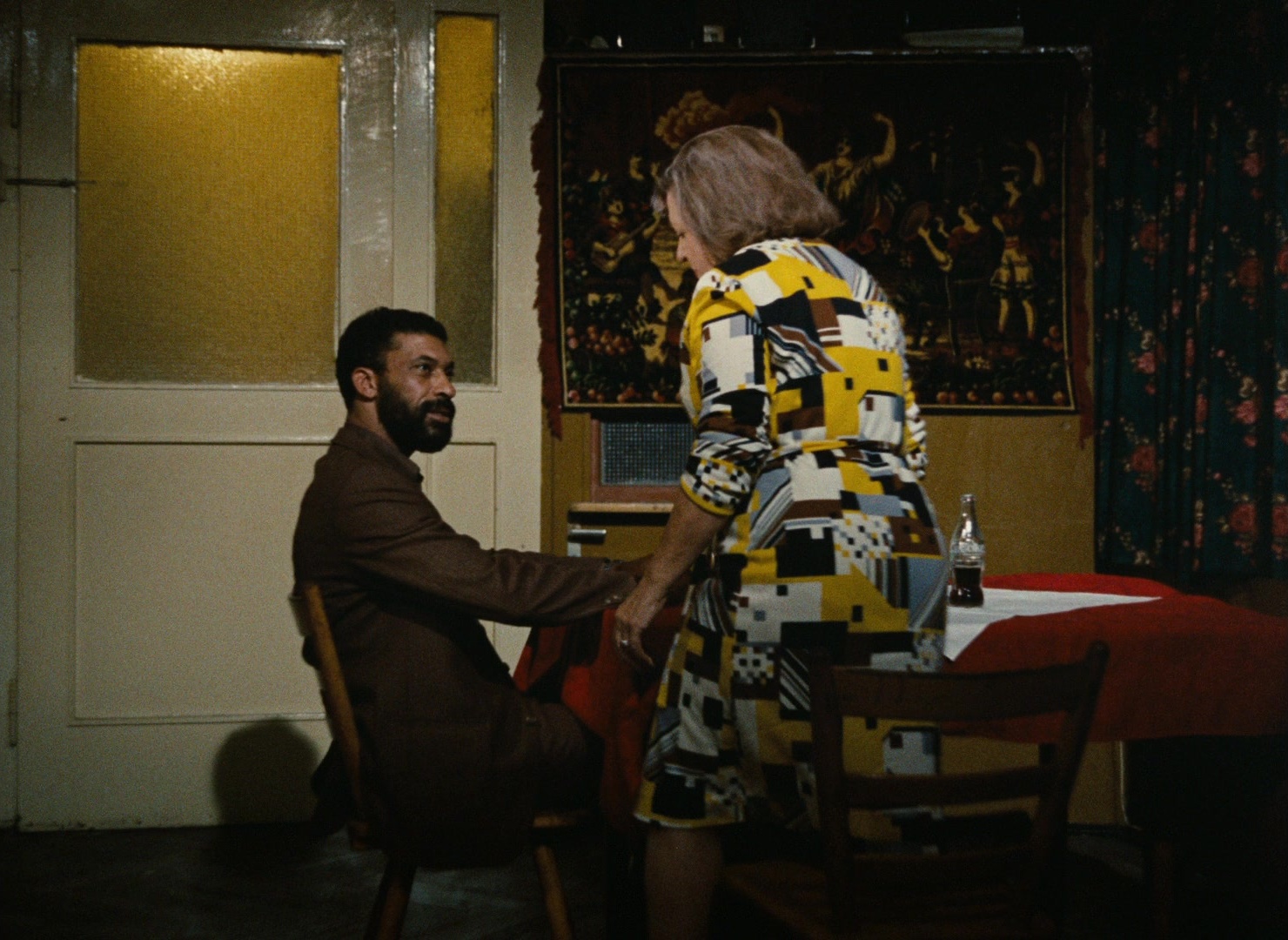 Angst essen Seele auf (1974), unknown, 1.37:1 — film still