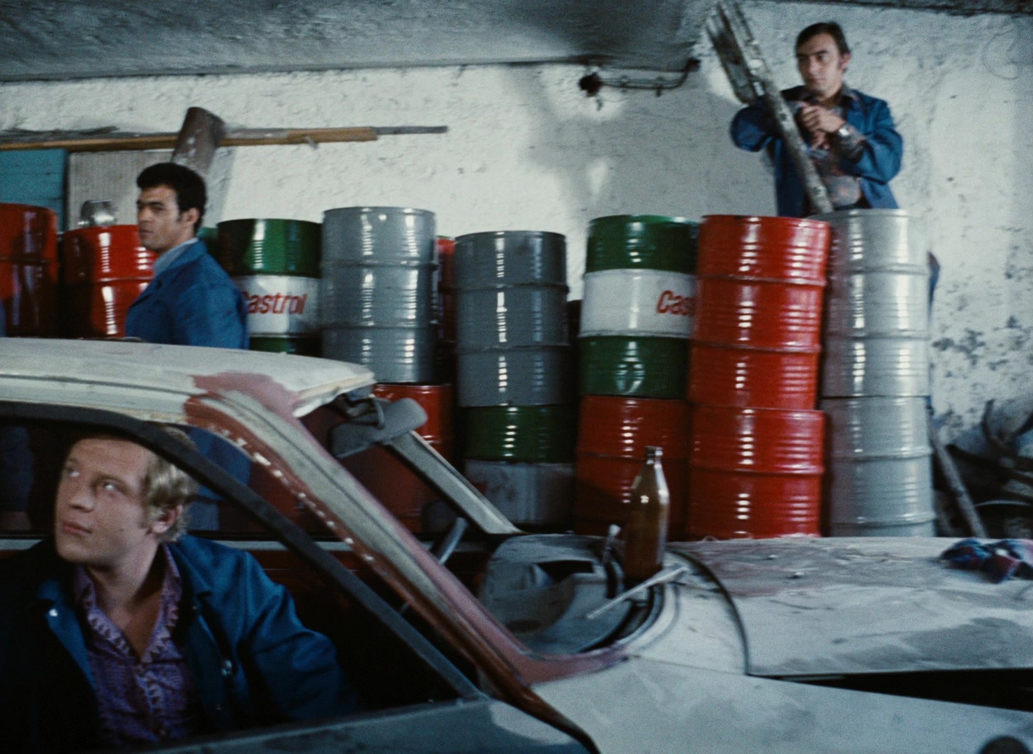 Angst essen Seele auf (1974), wide, 1.37:1 — film still