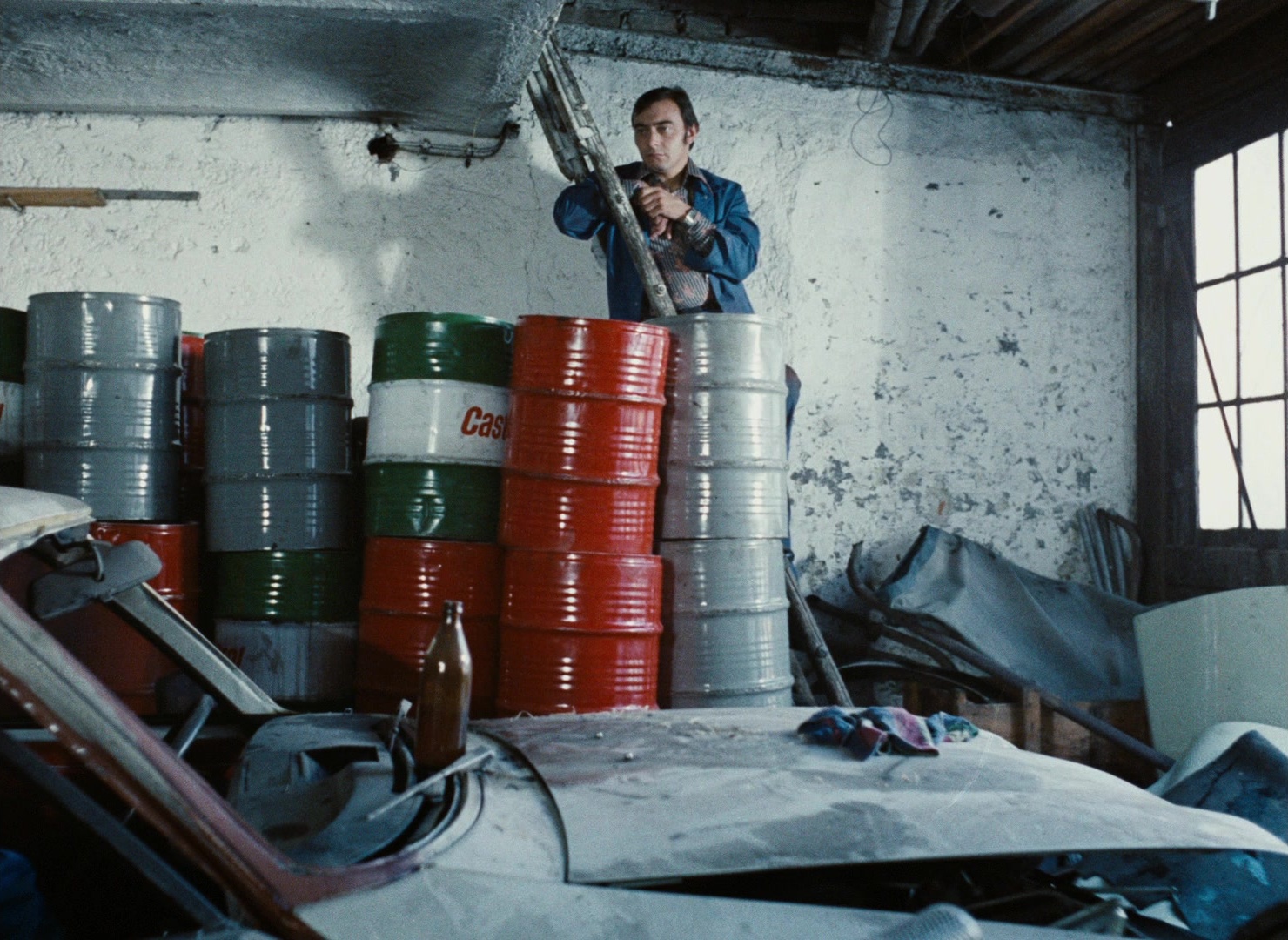 Angst essen Seele auf (1974), wide, 1.37:1 — film still