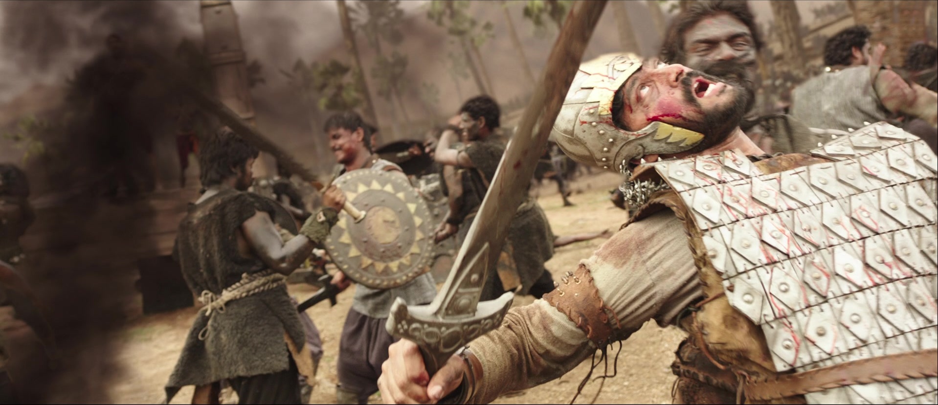 Bãhubali: The Beginning (2015), wide, 2.32:1 — film still