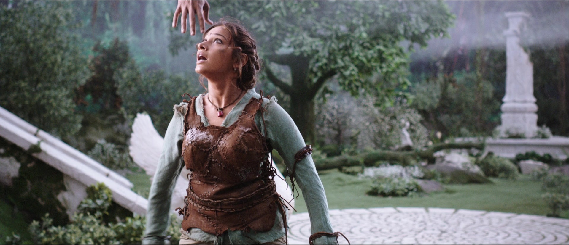 Bãhubali: The Beginning (2015), wide, 2.32:1 — film still