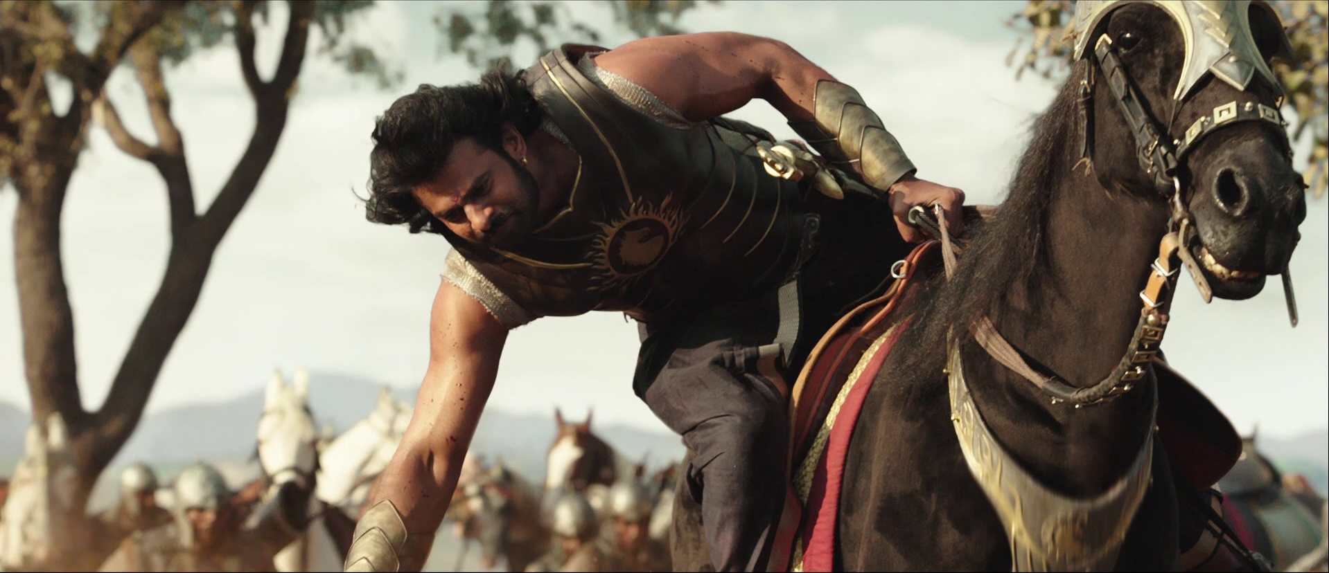 Bãhubali: The Beginning (2015), wide, 2.32:1 — film still