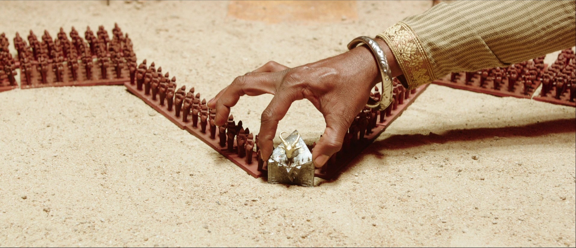 Bãhubali: The Beginning (2015), unknown, 2.32:1 — film still