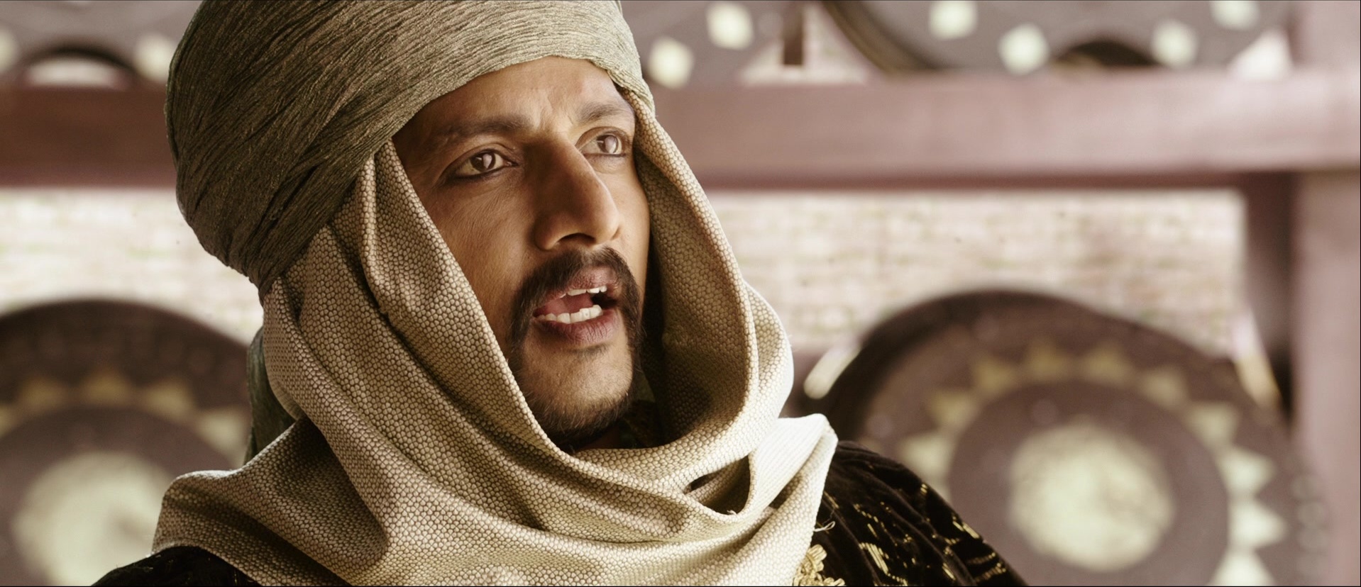 Bãhubali: The Beginning (2015), wide, 2.32:1 — film still