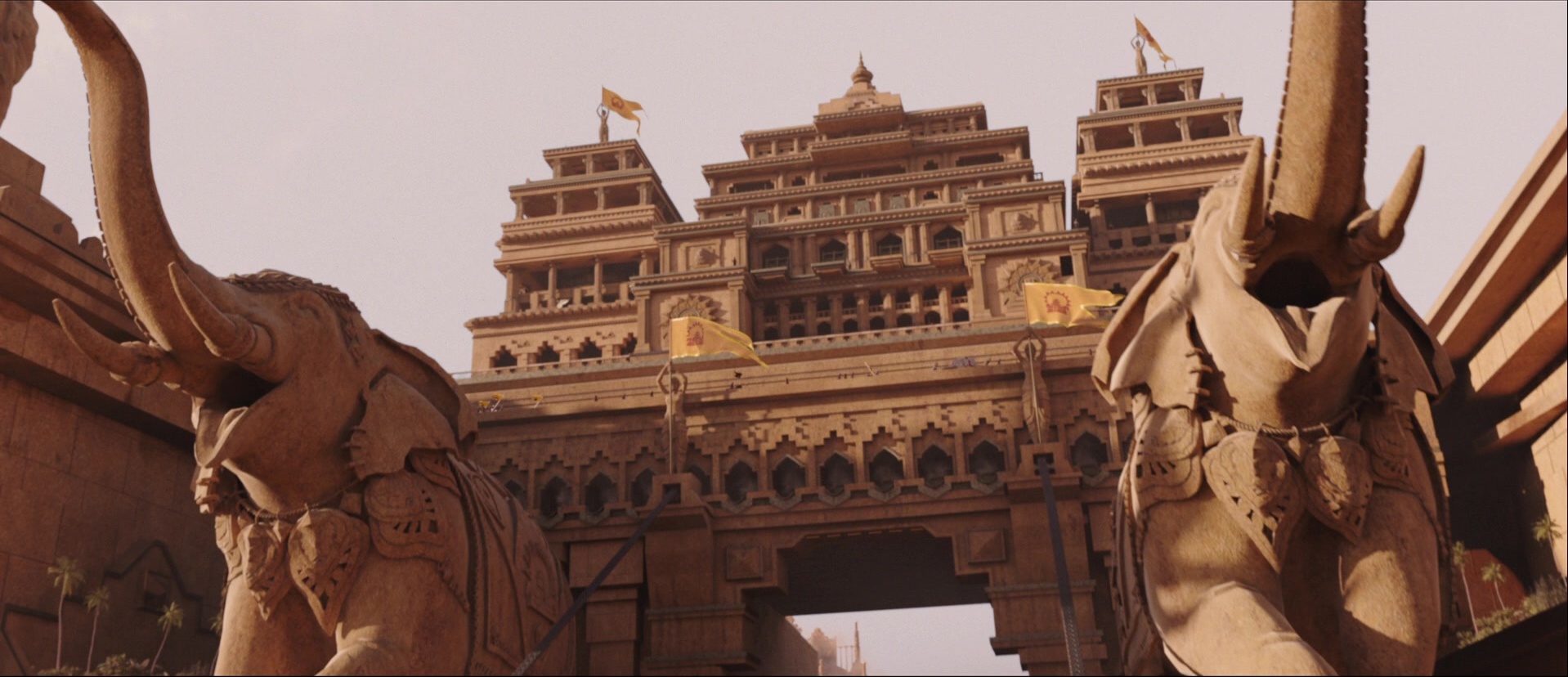 Bãhubali: The Beginning (2015), wide, 2.32:1 — film still