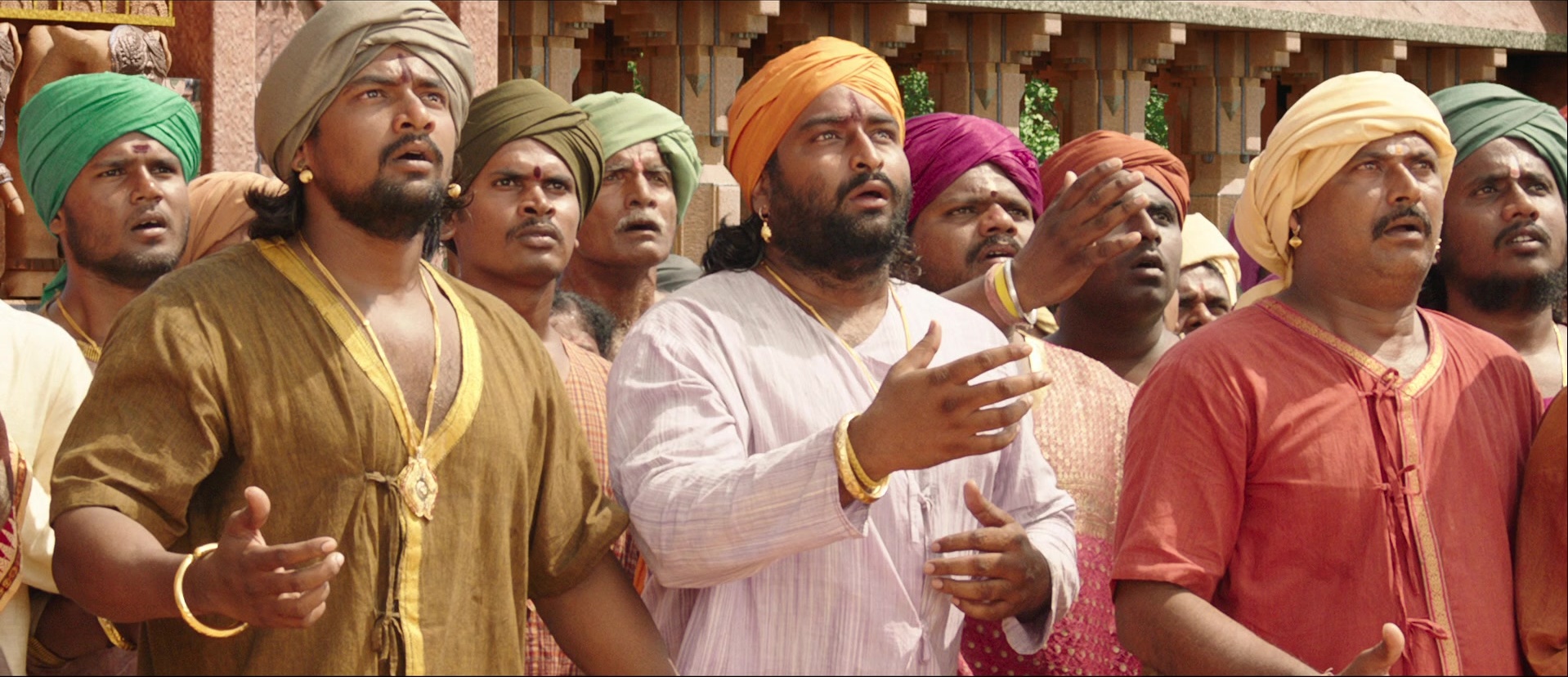 Bãhubali: The Beginning (2015), wide, 2.32:1 — film still
