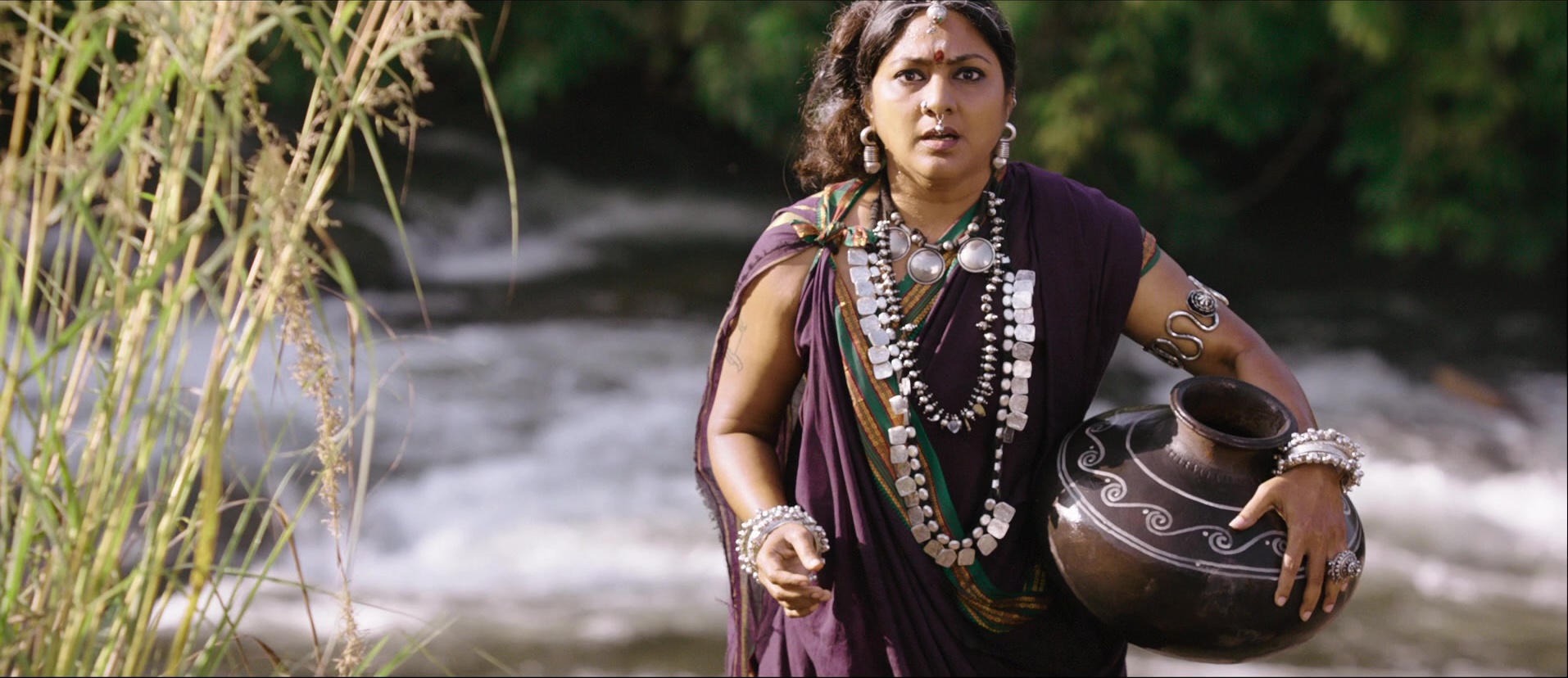 Bãhubali: The Beginning (2015), wide, 2.31:1 — film still