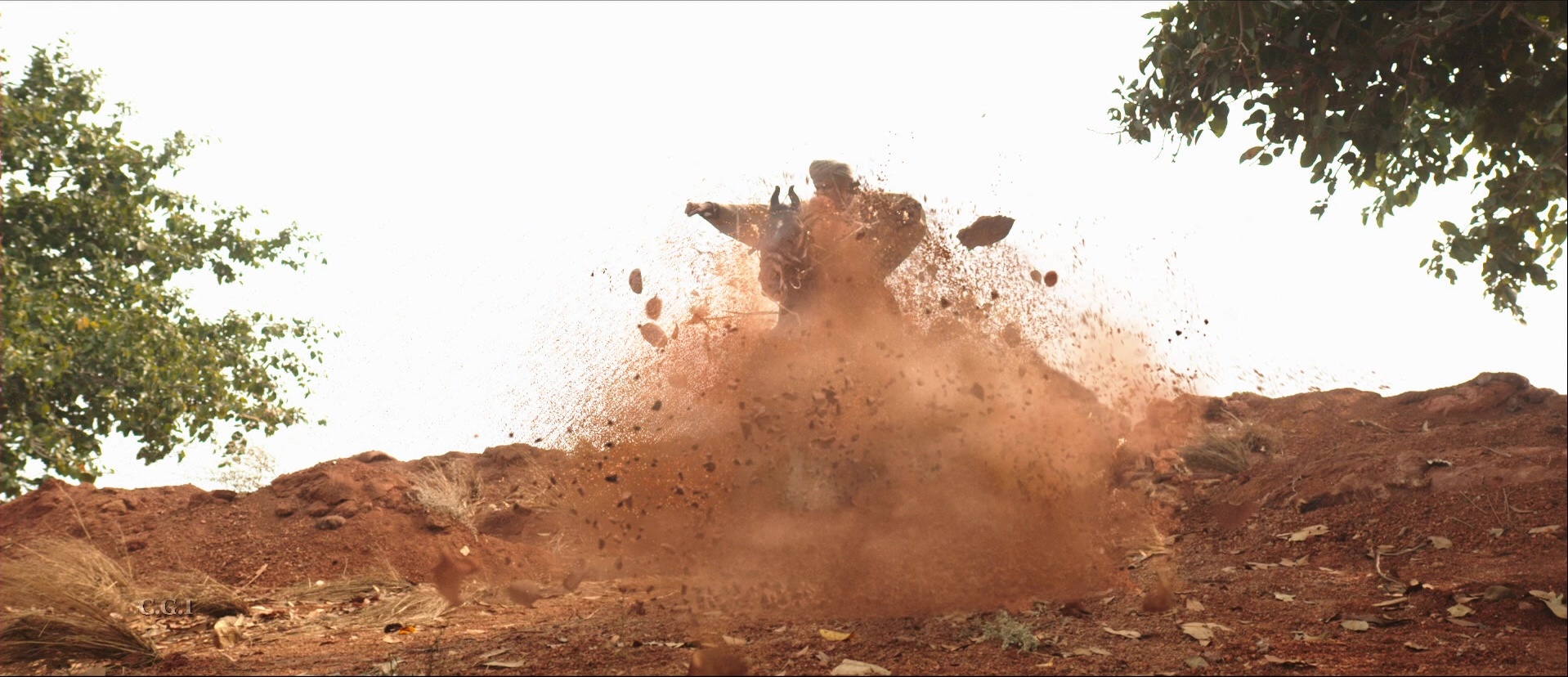 Bãhubali: The Beginning (2015), wide, 2.32:1 — film still