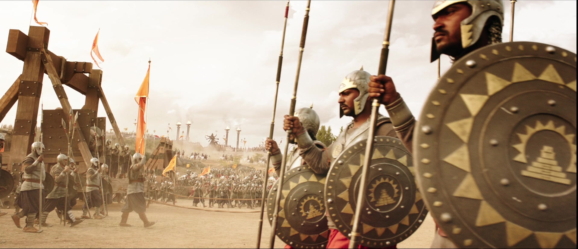 Bãhubali: The Beginning (2015), wide, 2.32:1 — film still
