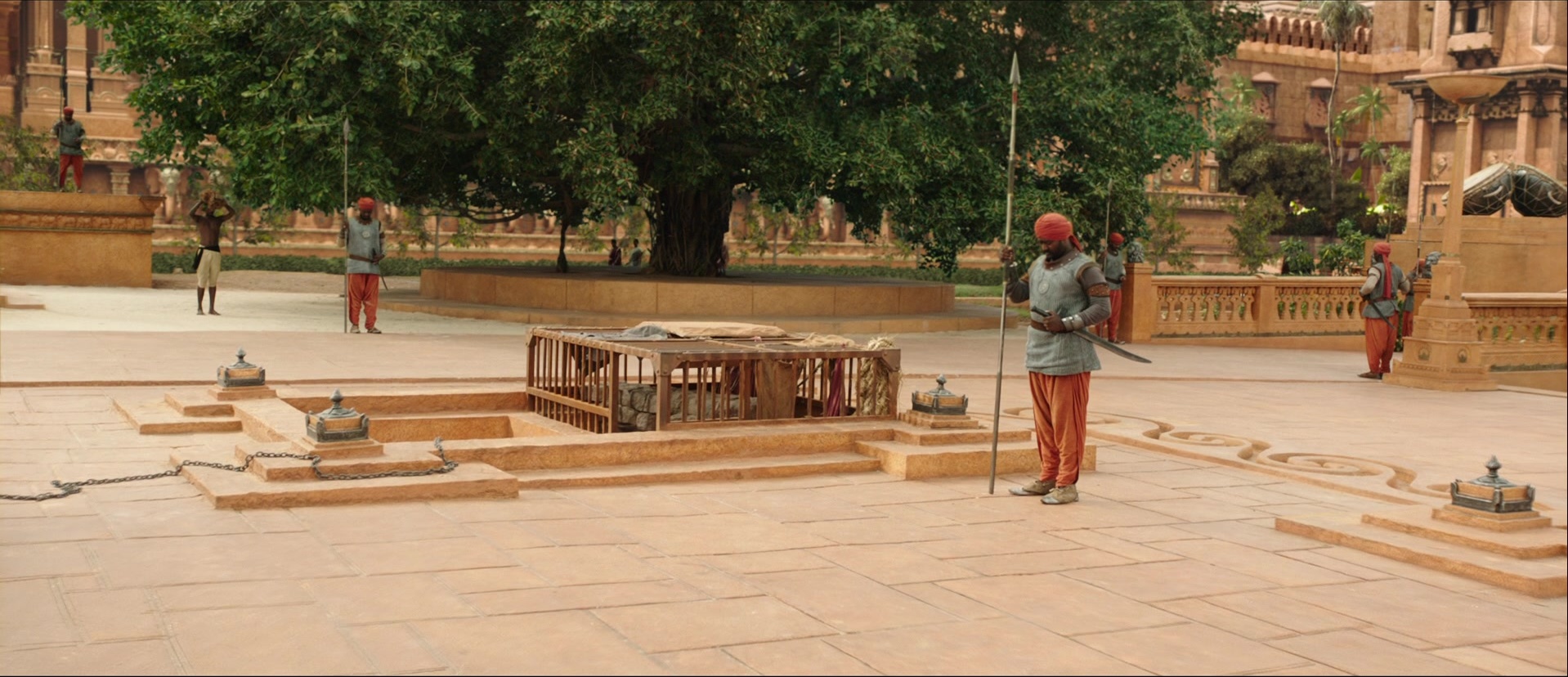 Bãhubali: The Beginning (2015), wide, 2.32:1 — film still