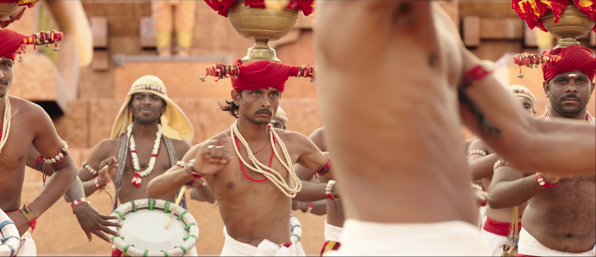 Bãhubali: The Beginning (2015), wide, 2.32:1 — film still