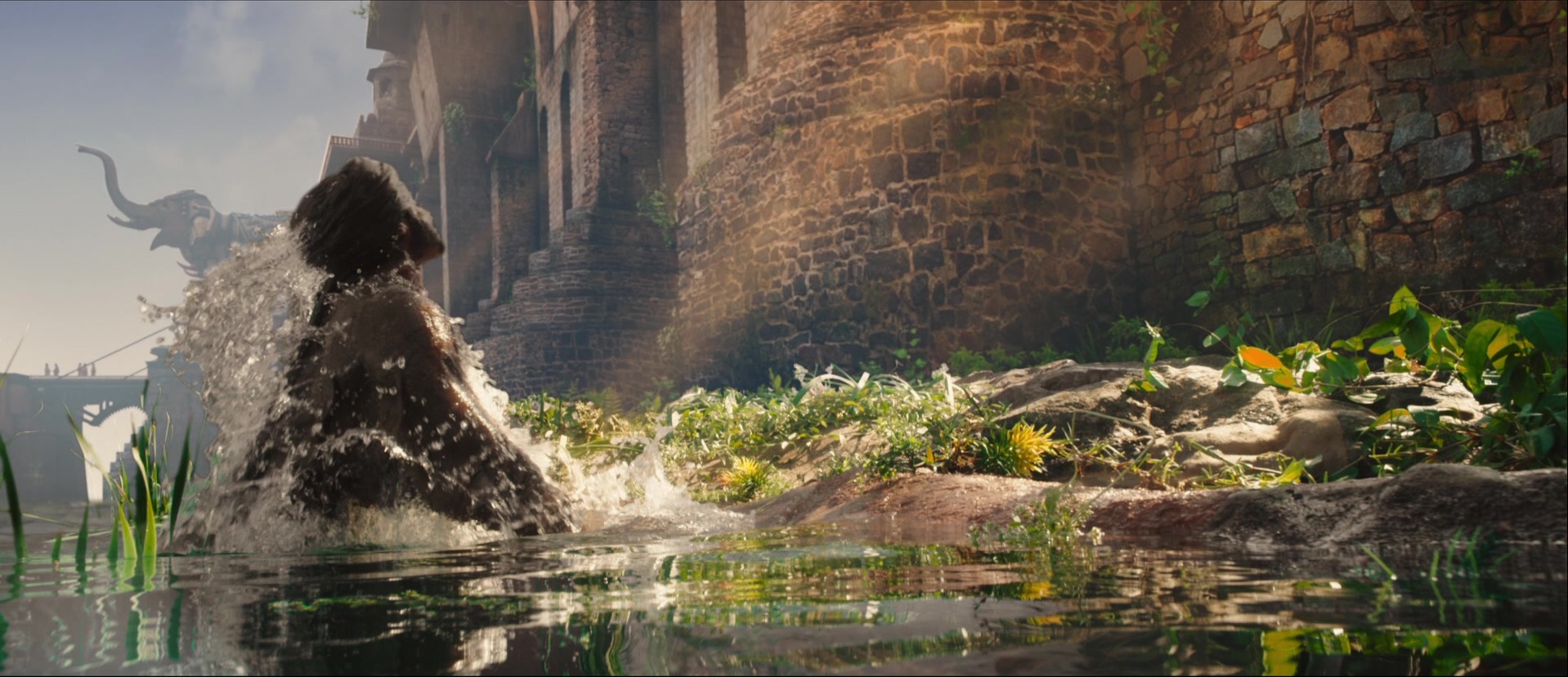 Bãhubali: The Beginning (2015), wide, 2.32:1 — film still