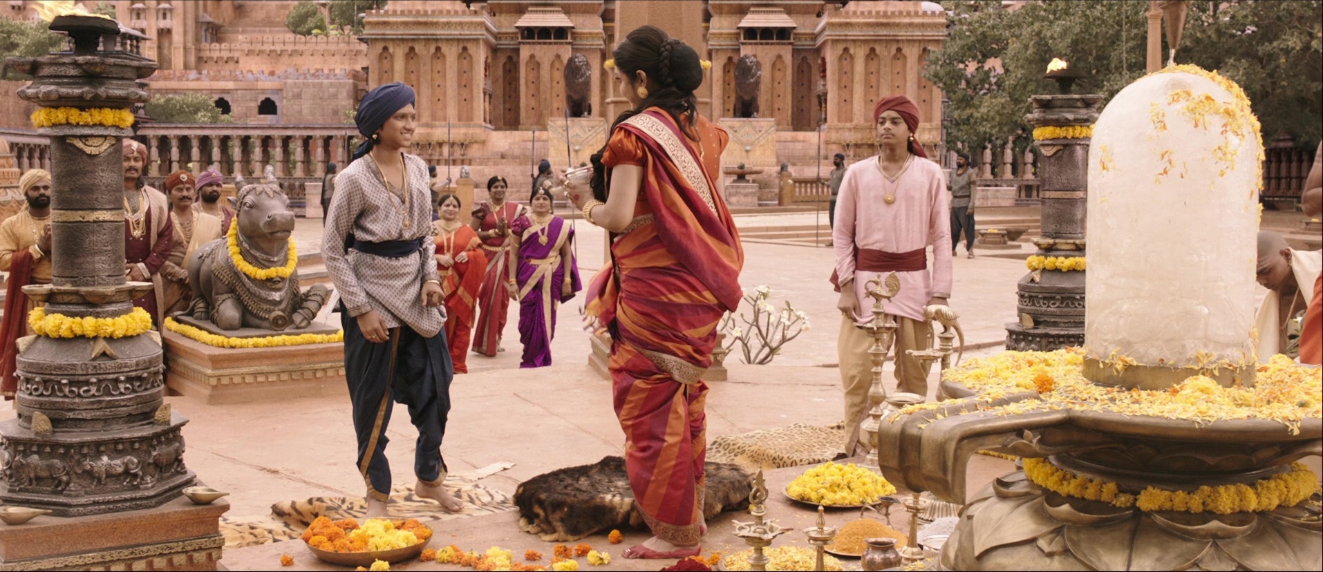 Bãhubali: The Beginning (2015), wide, 2.31:1 — film still