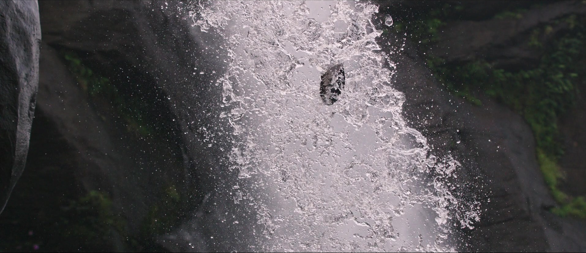 Bãhubali: The Beginning (2015), unknown, 2.31:1 — film still