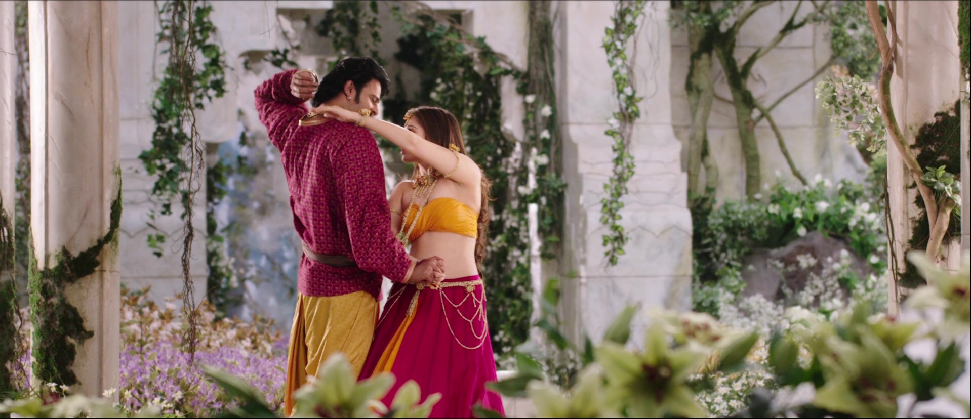 Bãhubali: The Beginning (2015), wide, 2.32:1 — film still