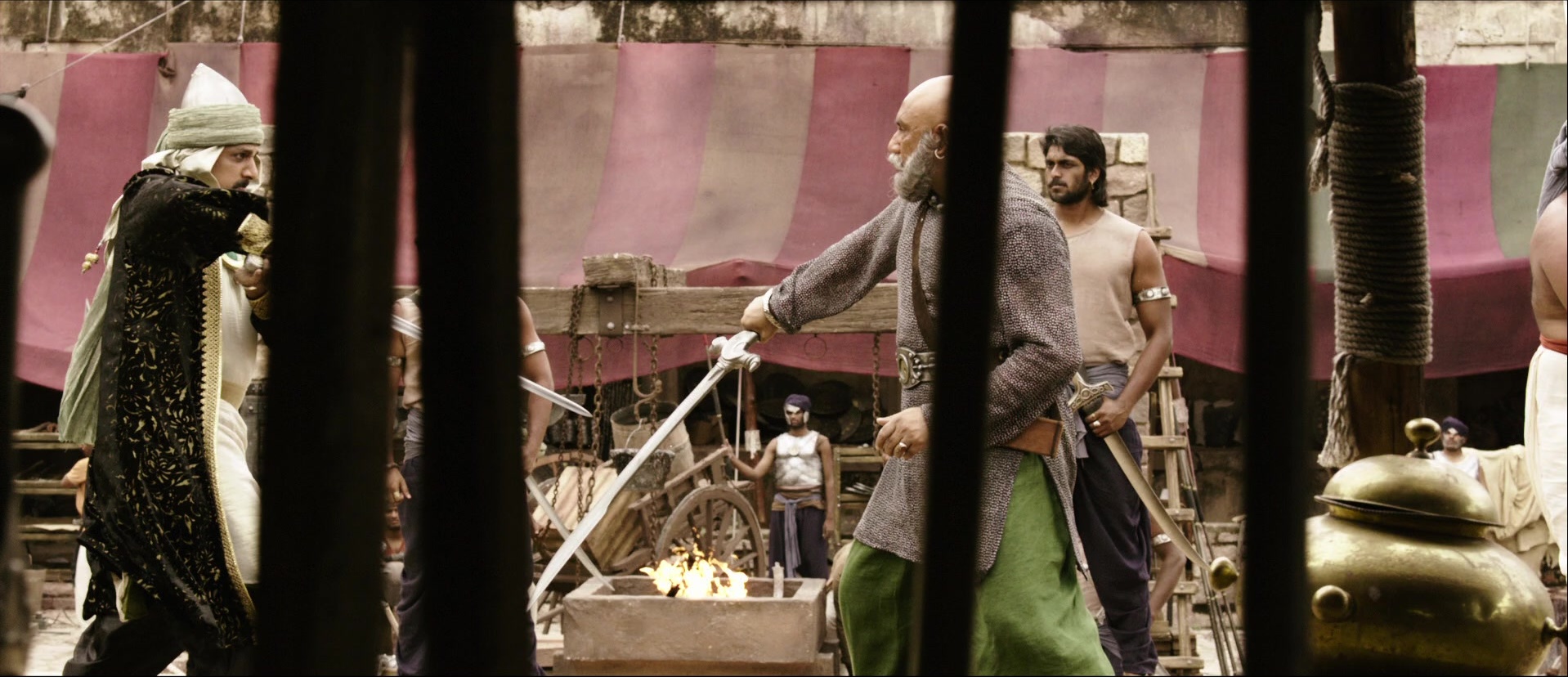 Bãhubali: The Beginning (2015), wide, 2.32:1 — film still