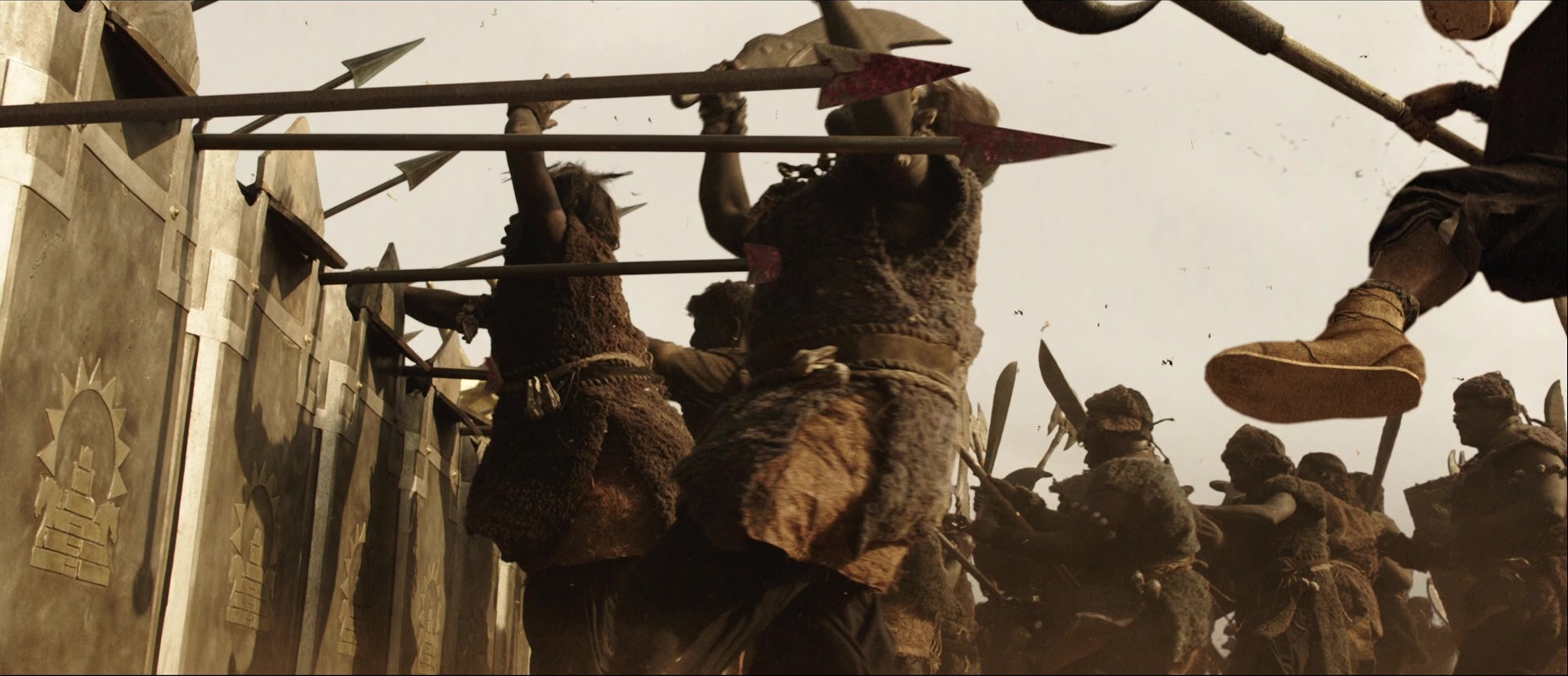 Bãhubali: The Beginning (2015), wide, 2.32:1 — film still