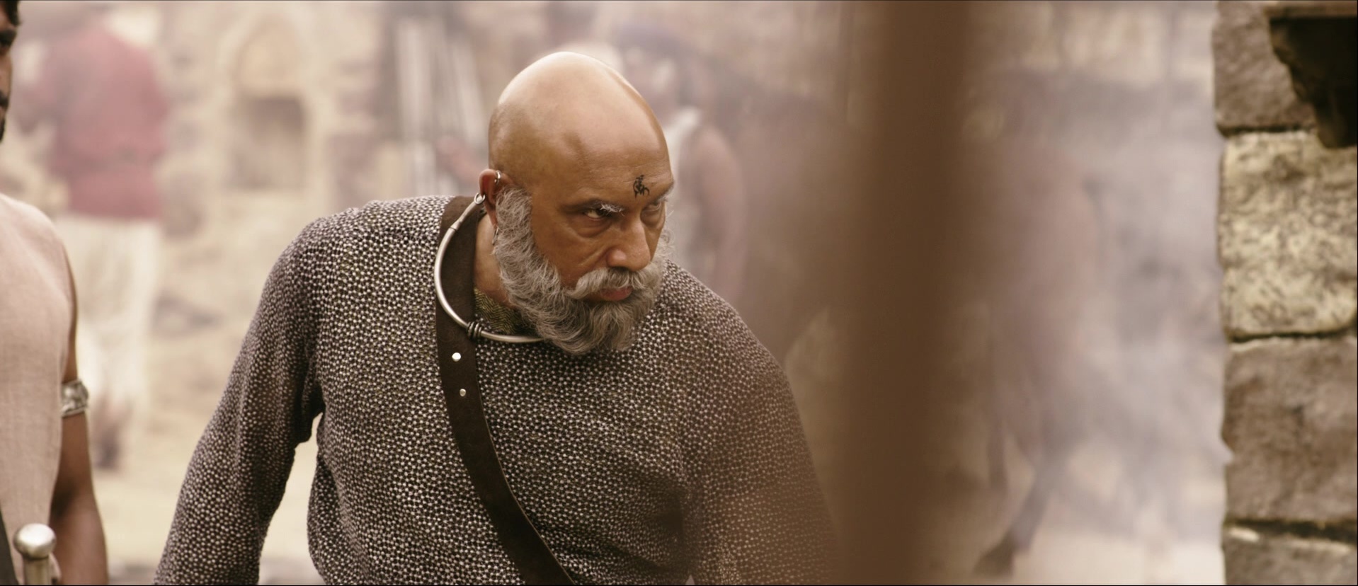 Bãhubali: The Beginning (2015), wide, 2.32:1 — film still