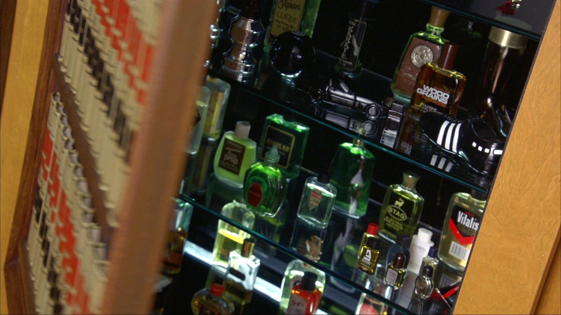 Anchorman: The Legend of Ron Burgundy (2004), wide, 1.78:1 — film still