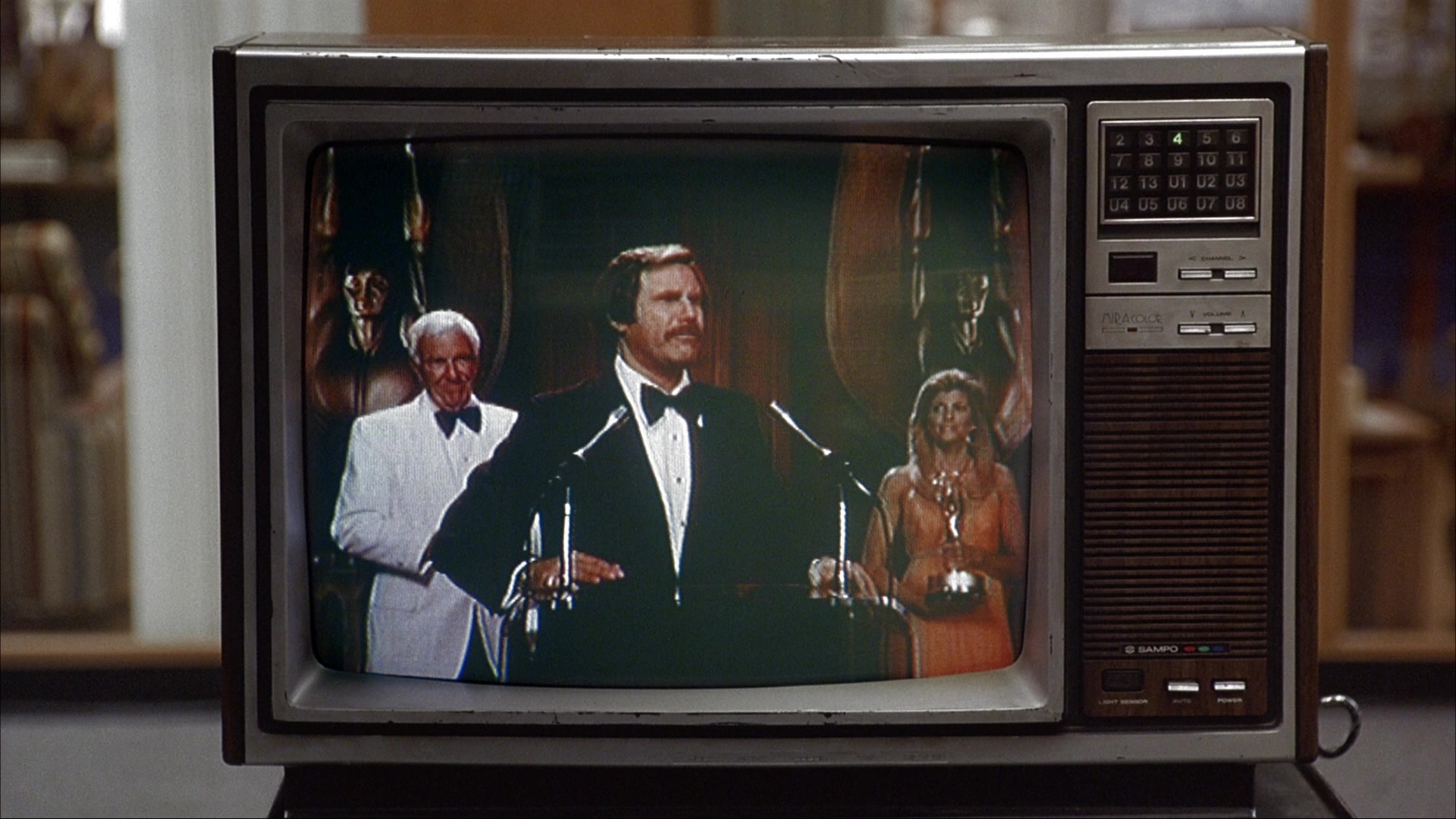 Anchorman: The Legend of Ron Burgundy (2004), wide, 1.78:1 — film still