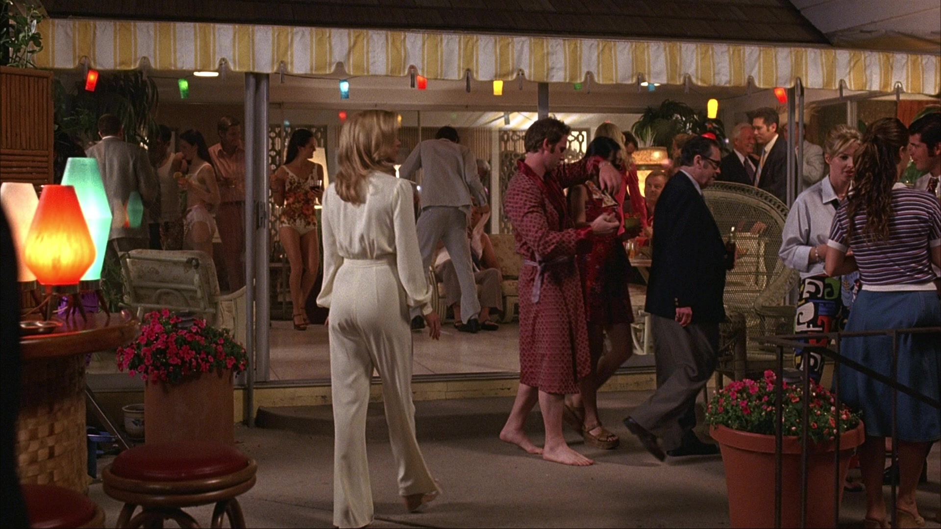 Anchorman: The Legend of Ron Burgundy (2004), wide, 1.78:1 — film still