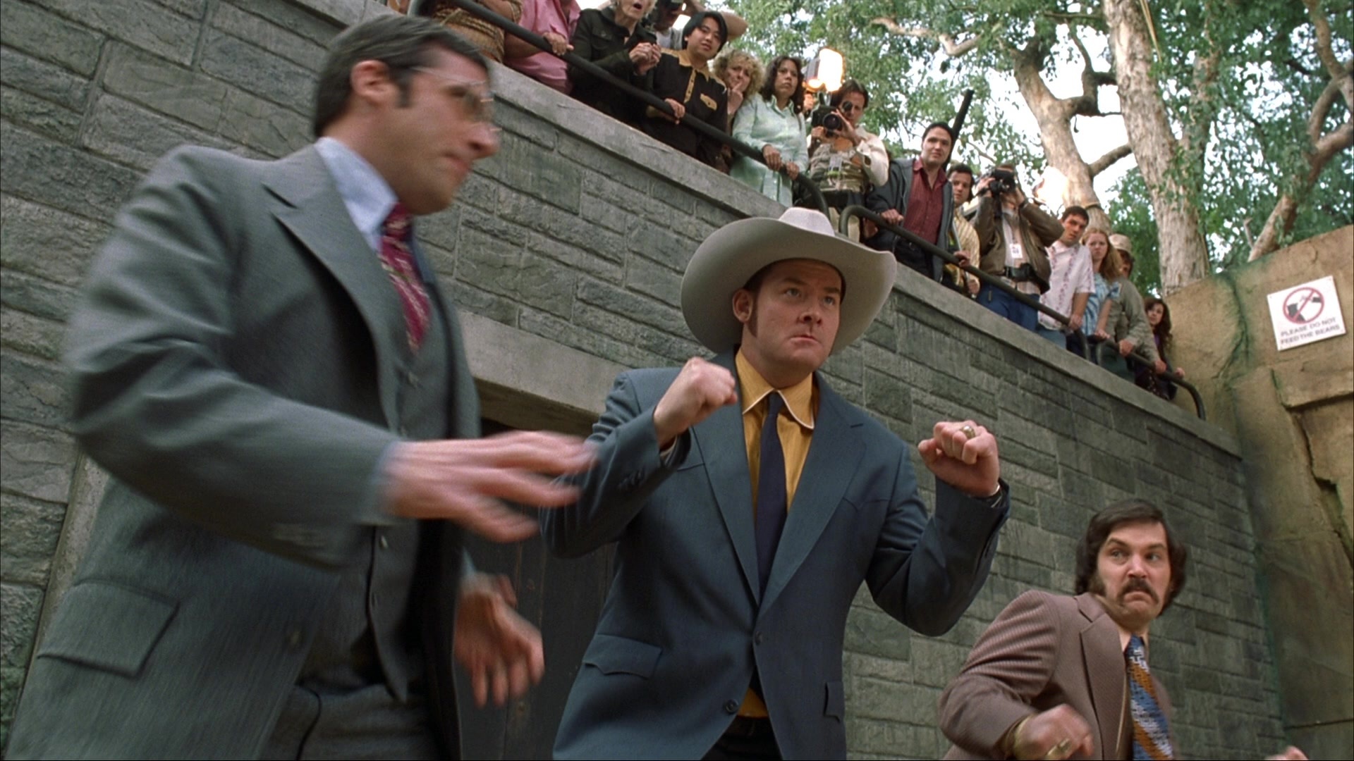 Anchorman: The Legend of Ron Burgundy (2004), wide, 1.78:1 — film still