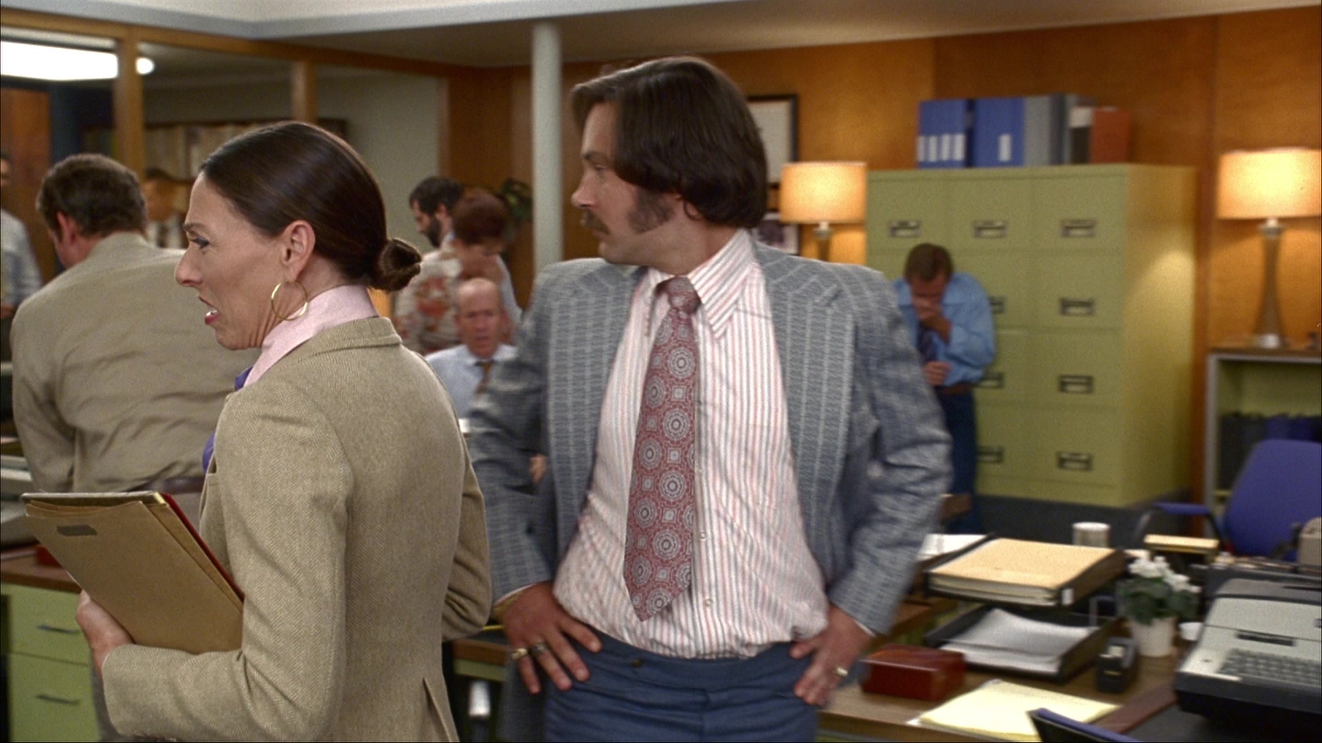 Anchorman: The Legend of Ron Burgundy (2004), wide, 1.78:1 — film still