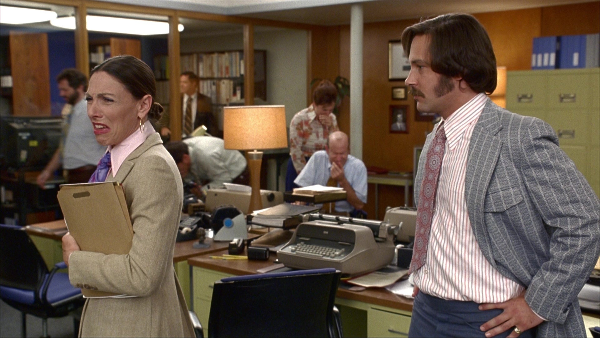 Anchorman: The Legend of Ron Burgundy (2004), wide, 1.78:1 — film still