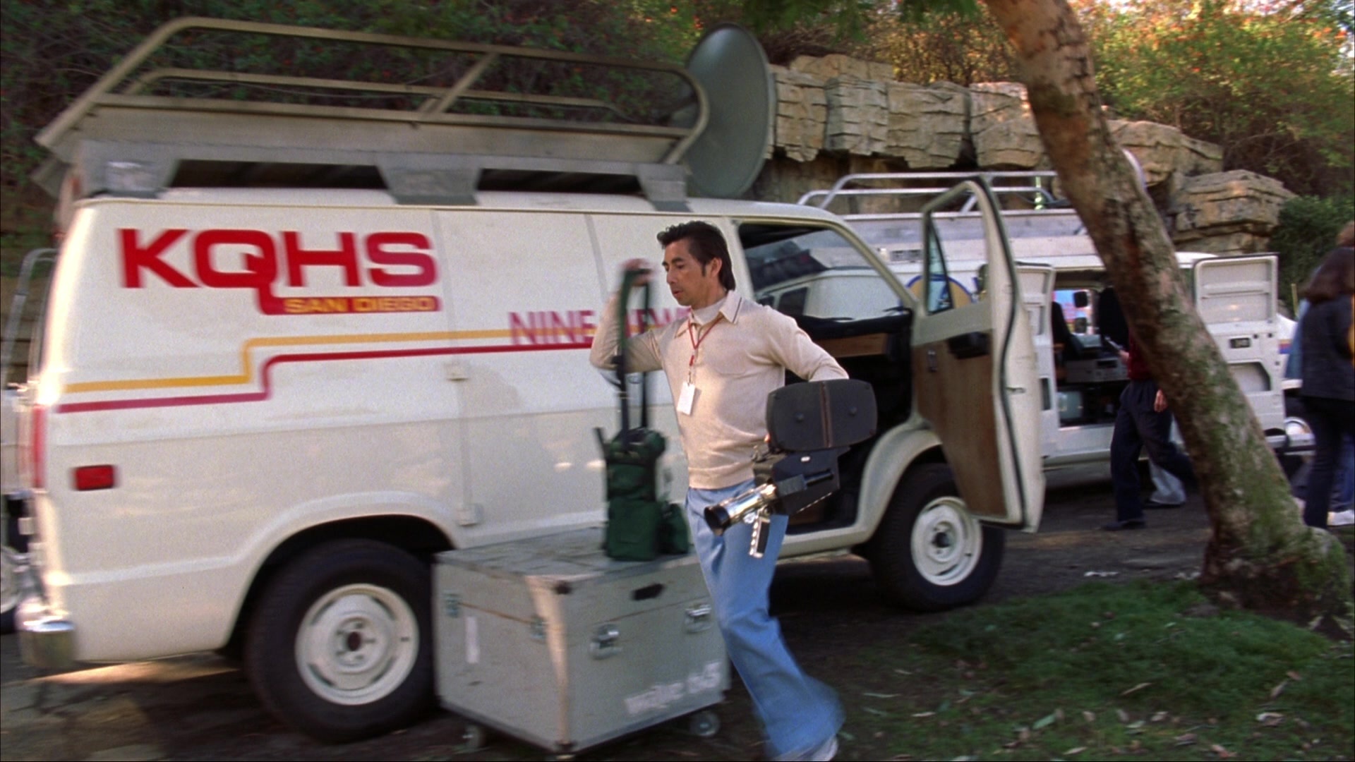 Anchorman: The Legend of Ron Burgundy (2004), wide, 1.78:1 — film still