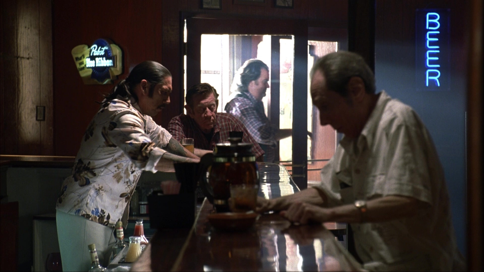 Anchorman: The Legend of Ron Burgundy (2004), wide, 1.78:1 — film still