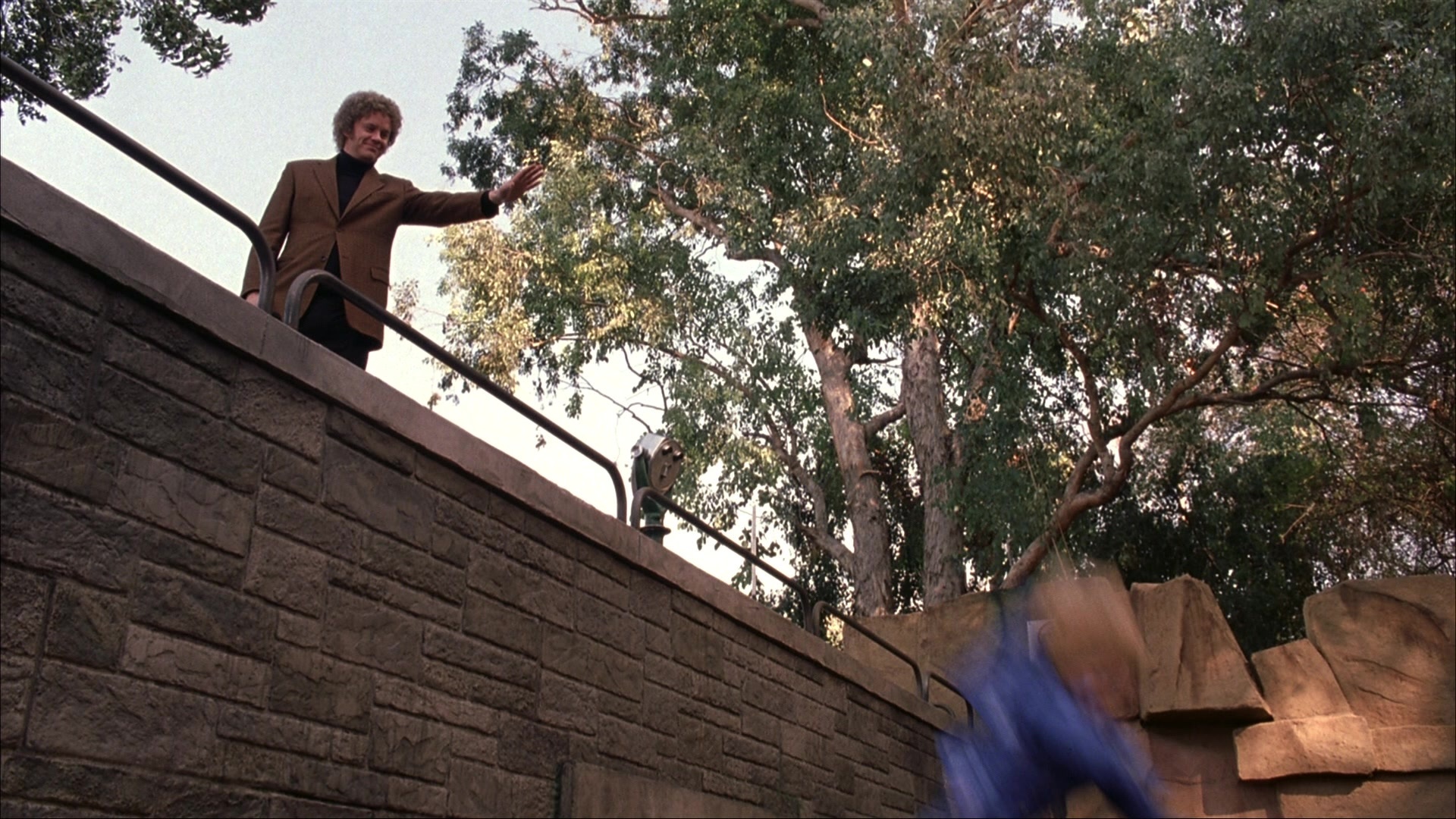 Anchorman: The Legend of Ron Burgundy (2004), wide, 1.78:1 — film still