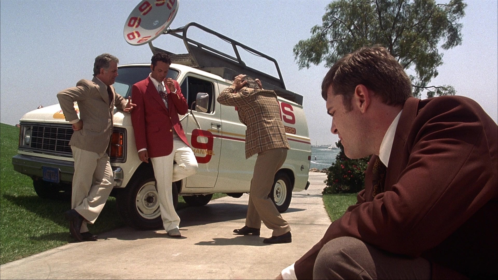 Anchorman: The Legend of Ron Burgundy (2004), wide, 1.78:1 — film still