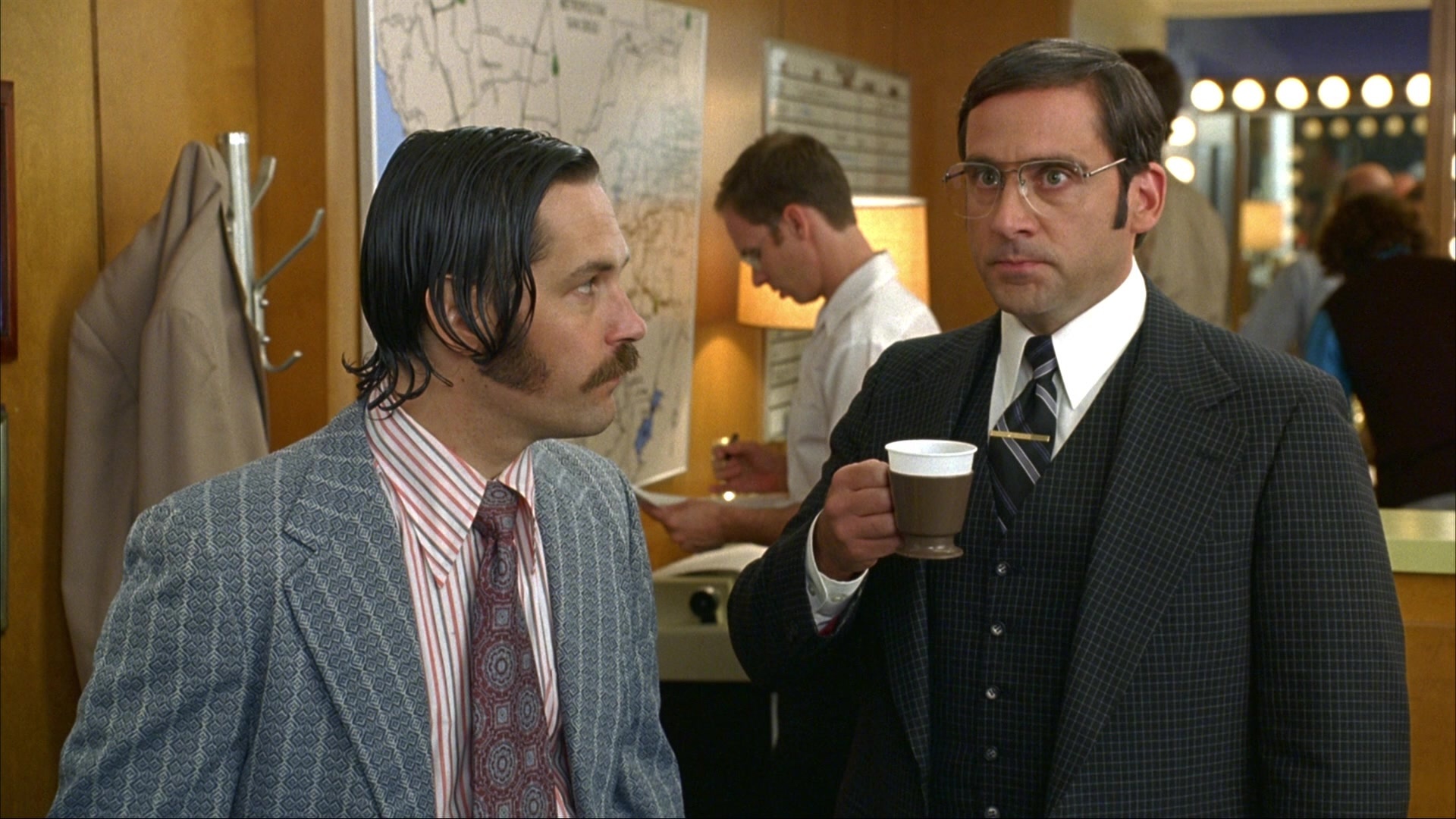 Anchorman: The Legend of Ron Burgundy (2004), wide, 1.78:1 — film still