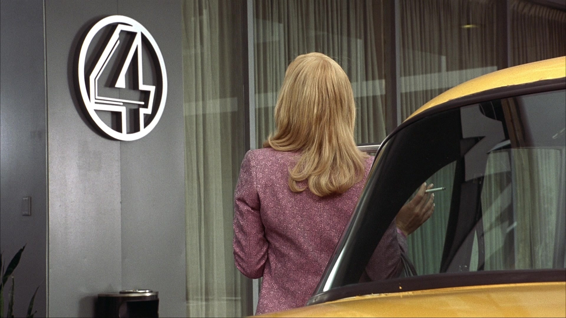 Anchorman: The Legend of Ron Burgundy (2004), close, 1.78:1 — film still