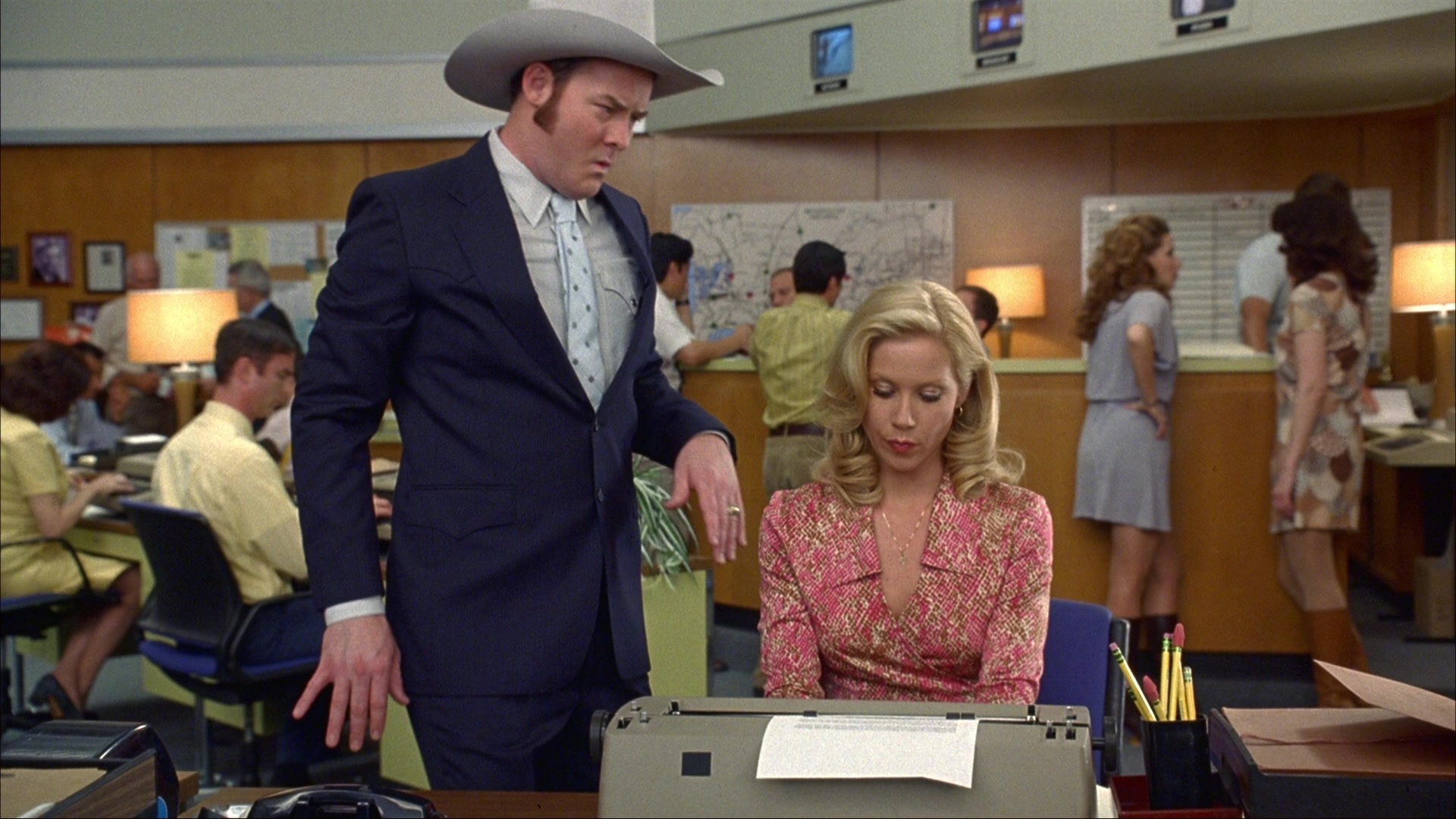 Anchorman: The Legend of Ron Burgundy (2004), wide, 1.78:1 — film still