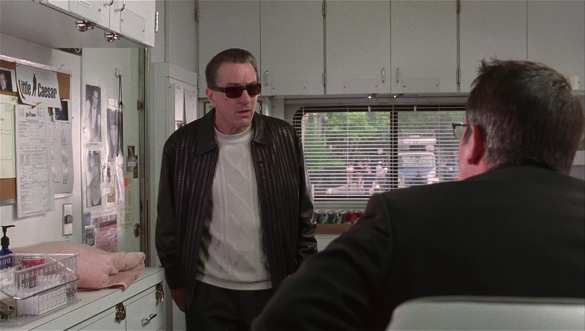 Analyze That (2002), wide, 1.77:1 — film still