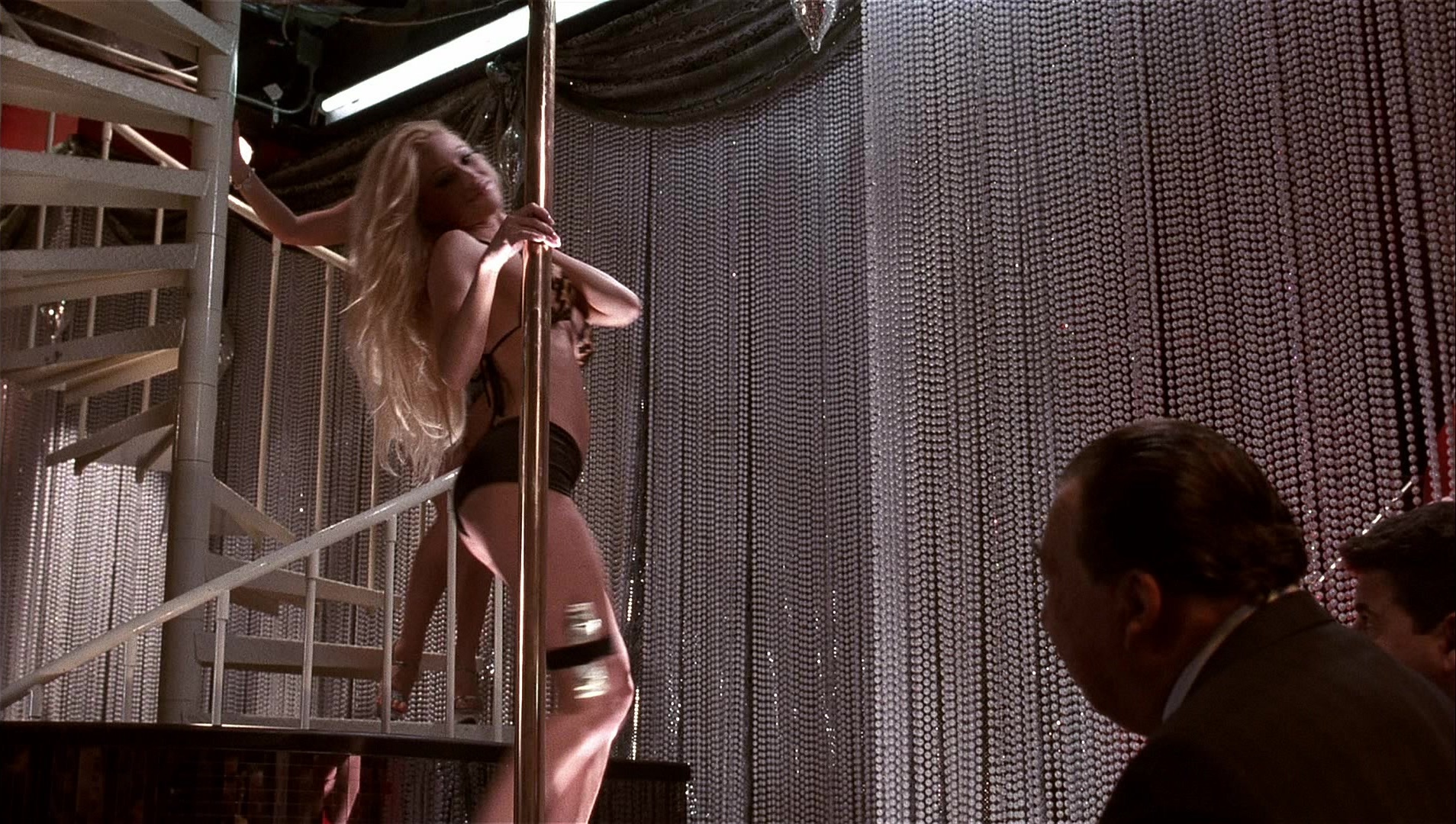 Analyze That (2002), unknown, 1.77:1 — film still
