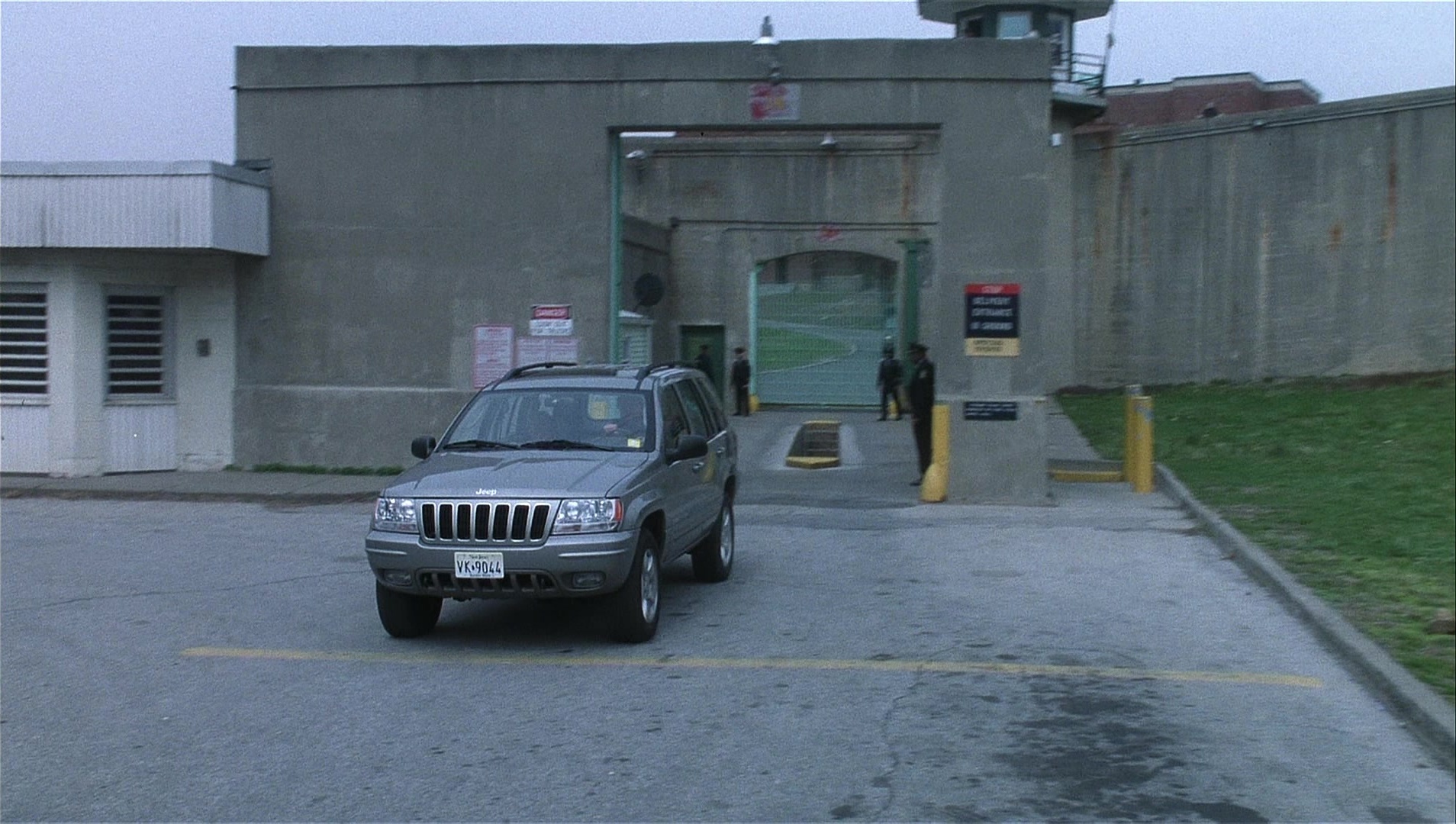 Analyze That (2002), wide, 1.77:1 — film still