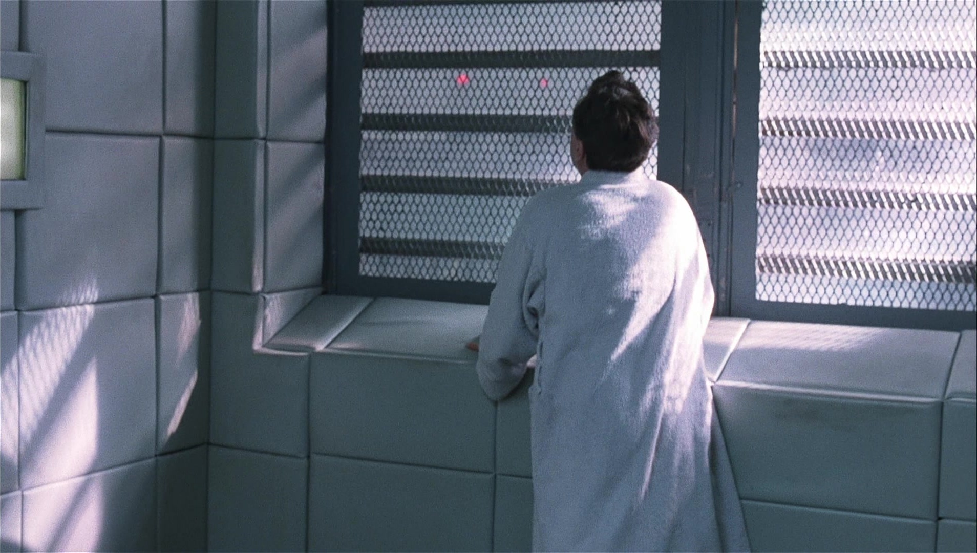 Analyze That (2002), wide, 1.77:1 — film still
