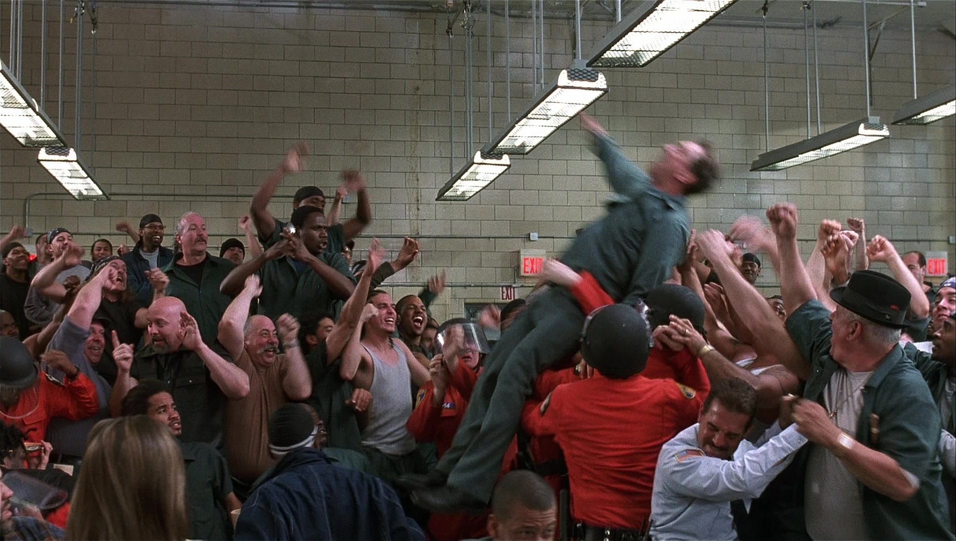 Analyze That (2002), wide, 1.77:1 — film still