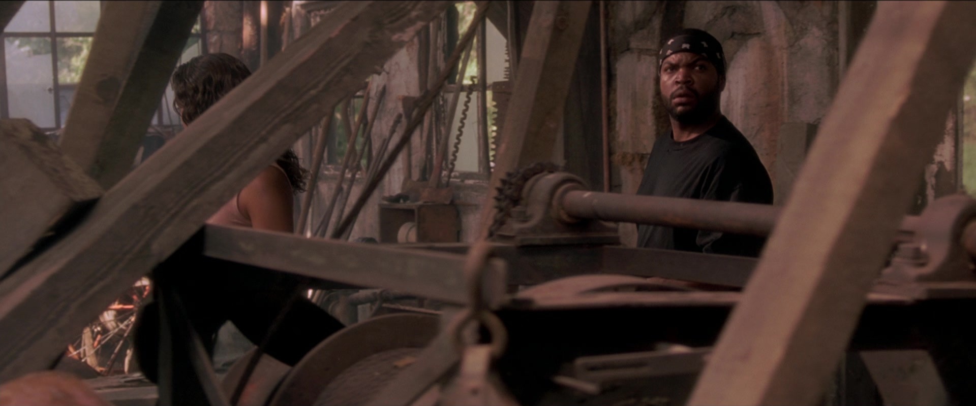 Anaconda (1997), wide, 2.40:1 — film still