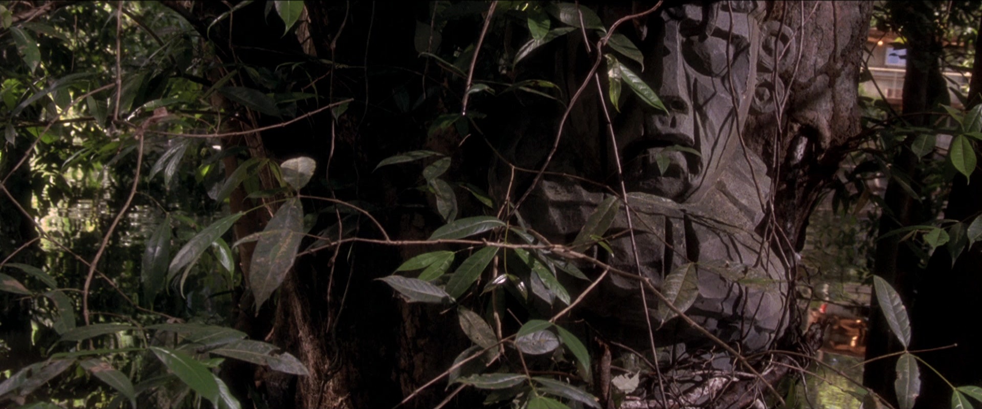 Anaconda (1997), wide, 2.40:1 — film still