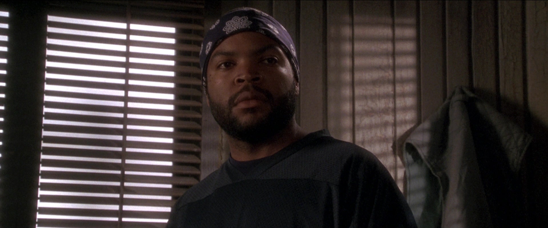 Anaconda (1997), wide, 2.40:1 — film still