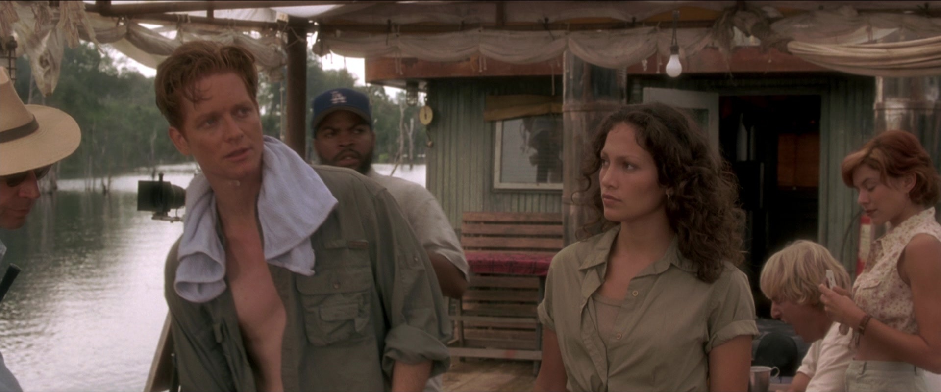 Anaconda (1997), wide, 2.40:1 — film still