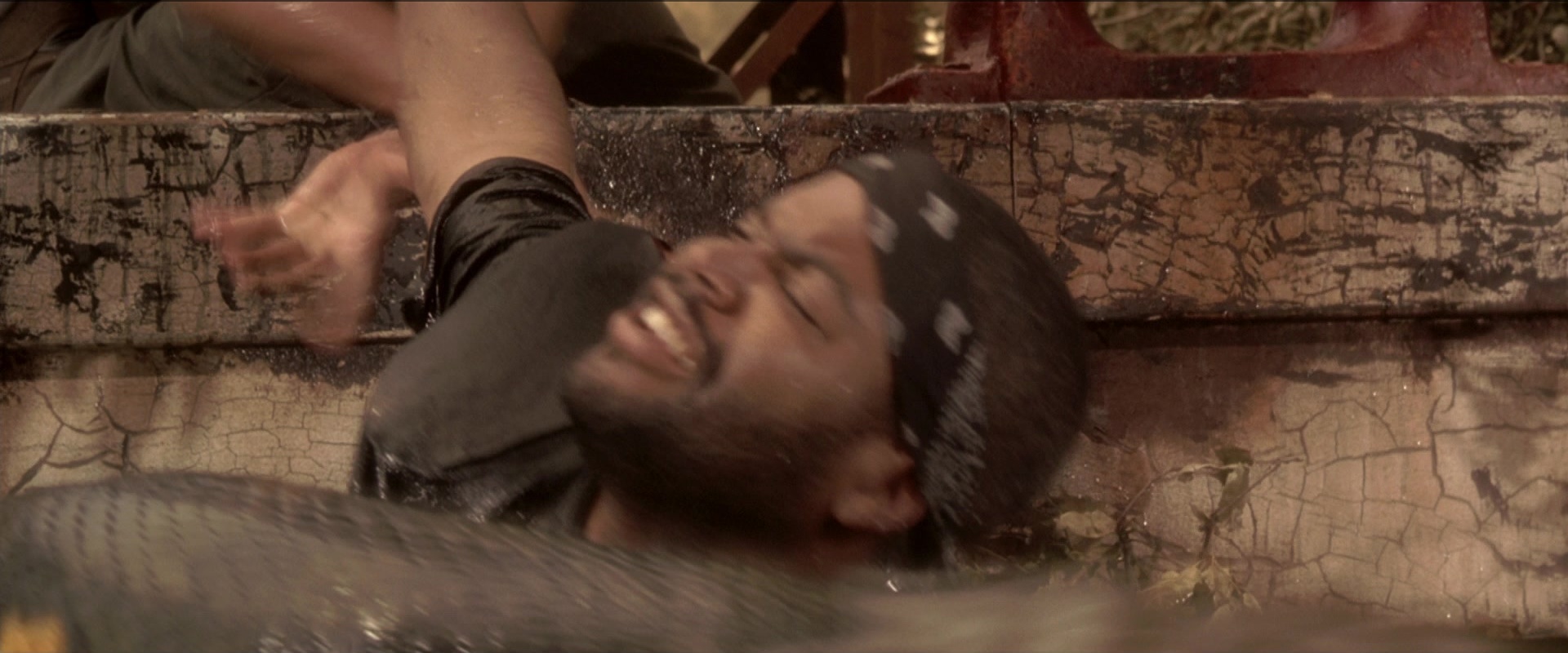 Anaconda (1997), wide, 2.40:1 — film still